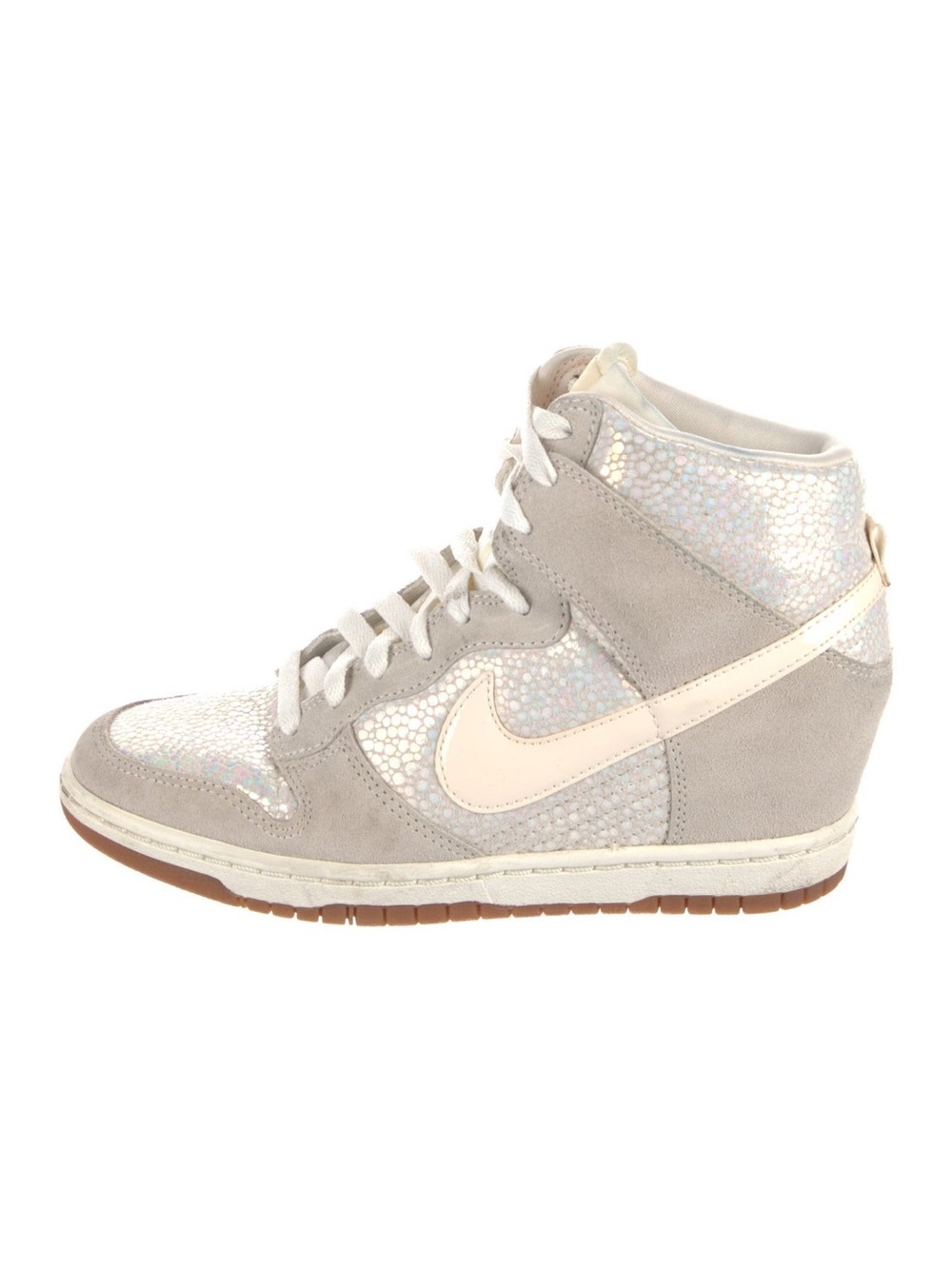 Nike Dunk Sky High Metallic Luster Gum Sneaker-Wedge, Pearlescent, Size 7